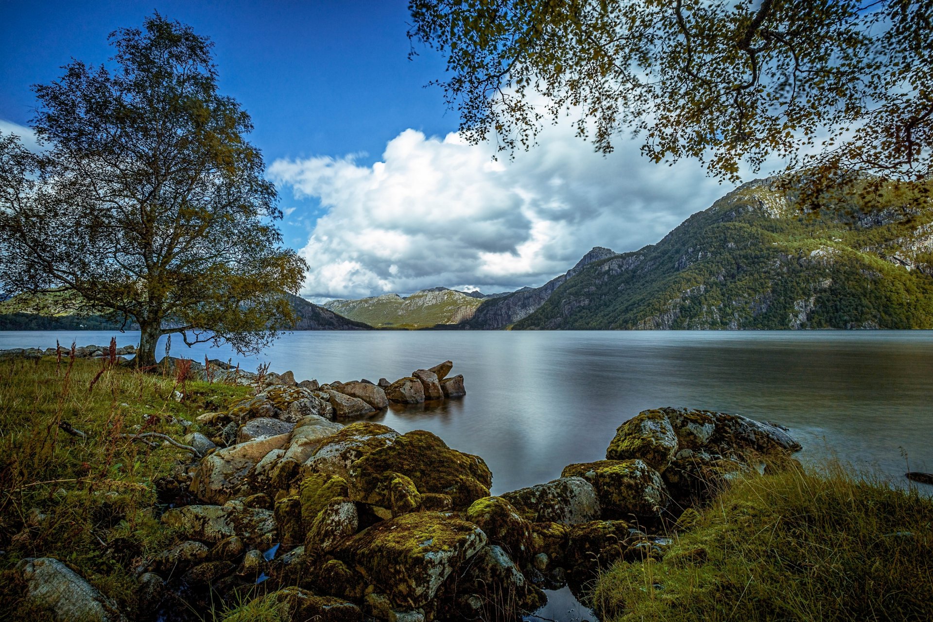 austrumdalsvatnet bjerkreim rugaland norvège bjerkreim lac montagnes bois pierres