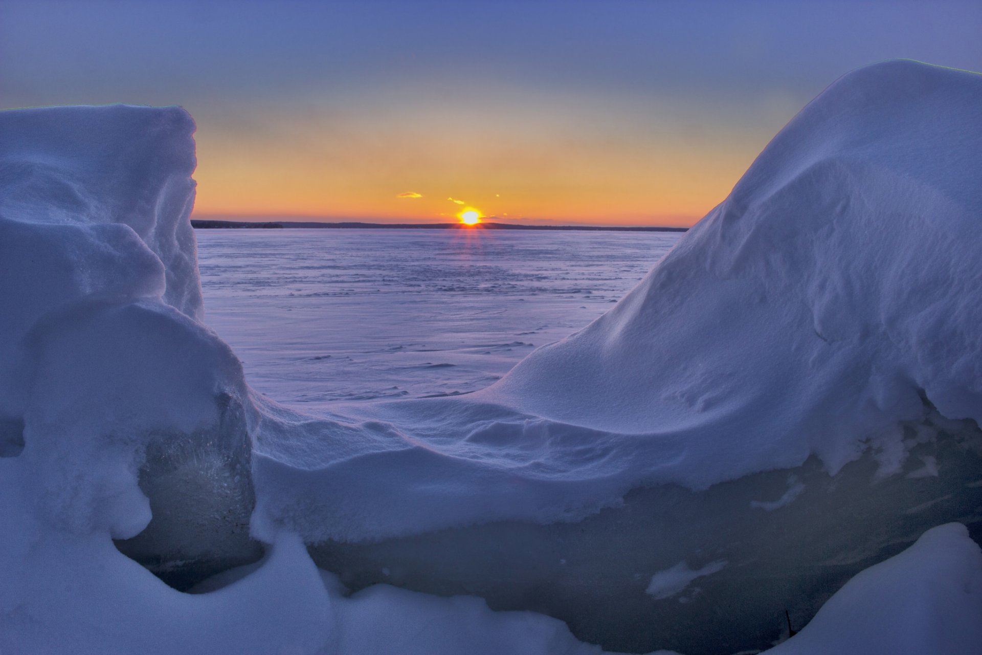 higgins lake lac higgins michigan hiver neige dérives coucher de soleil