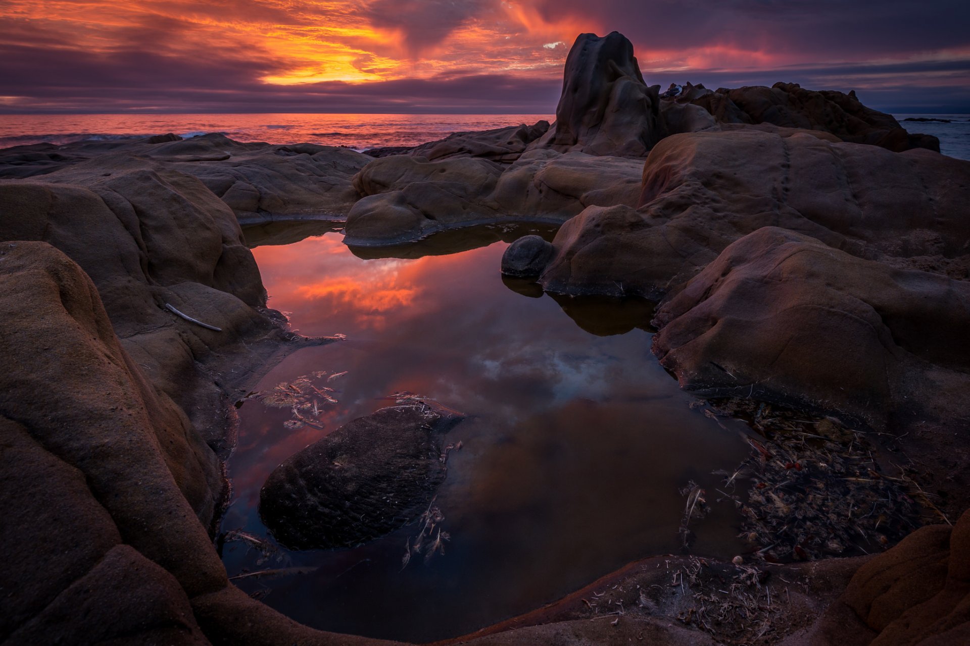 océan roches coucher de soleil