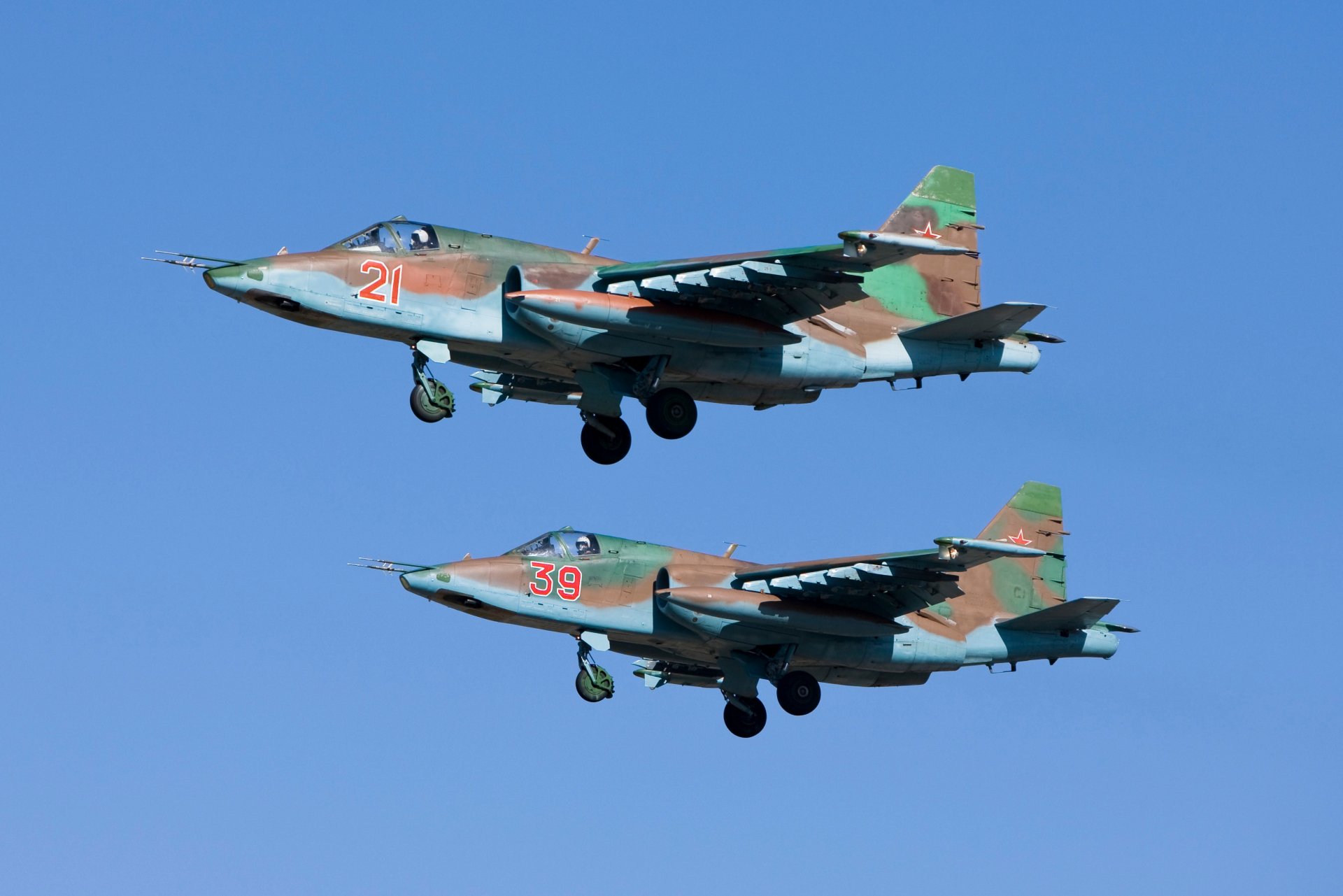 ukhoi su-25 rook book subsonic attack the pair