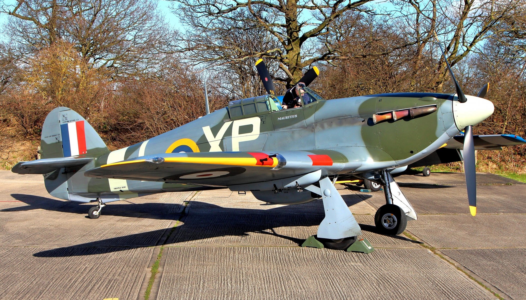 hawker hurricane iib uk multi-purpose fighter ww2