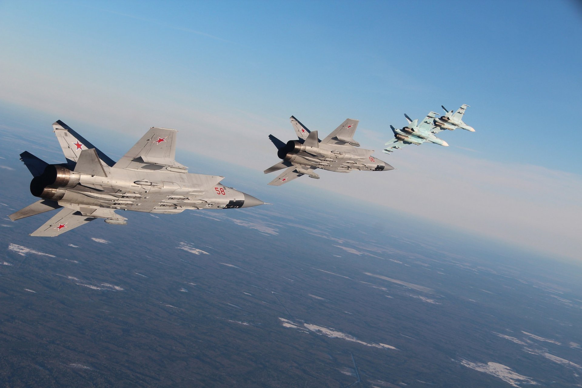 su-27 mig-31 in coppia caccia volo