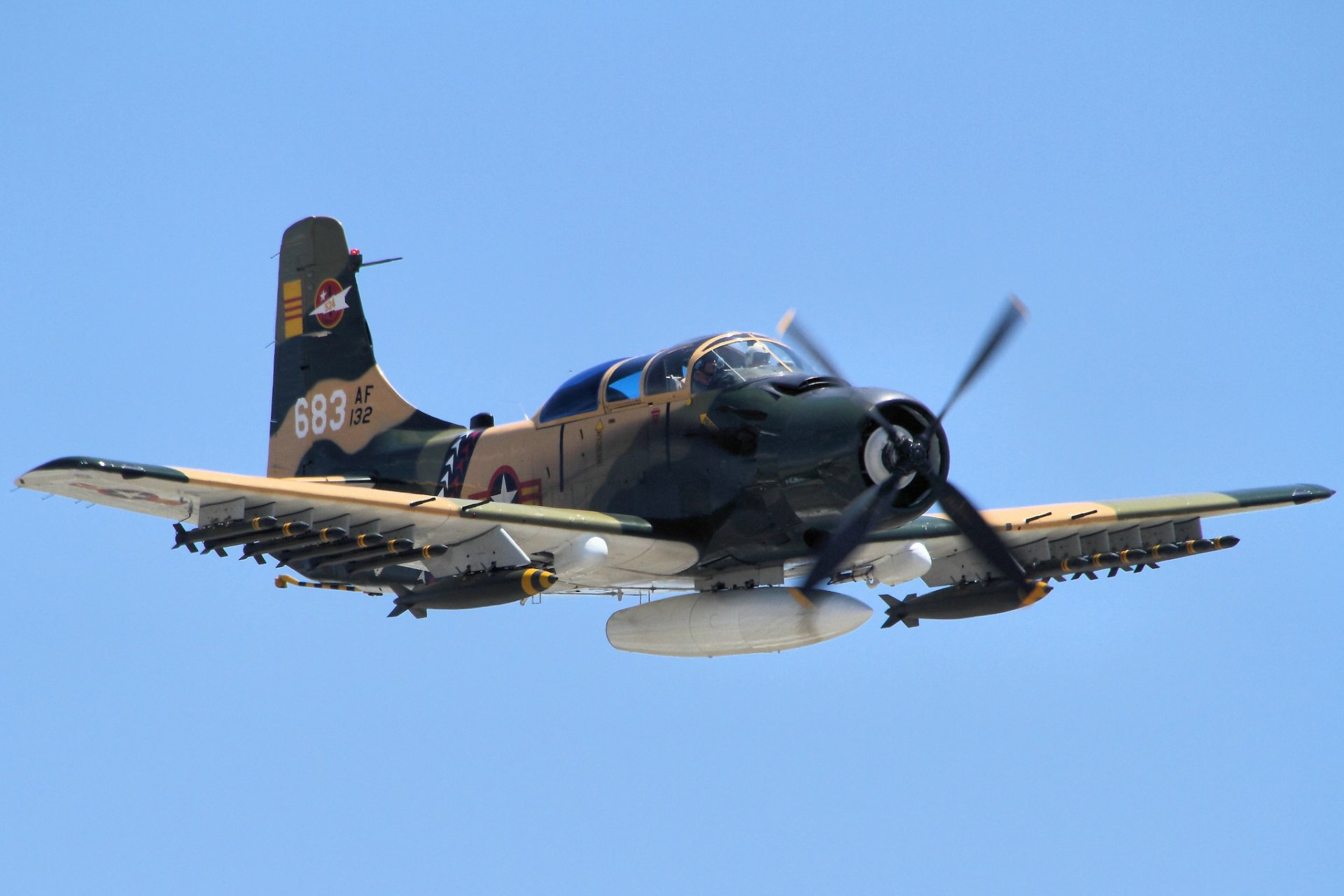 a-1 skyraider skyraider aereo d attacco volo