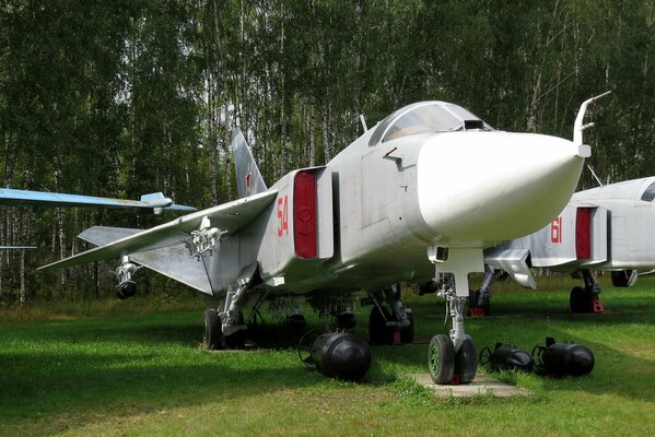 Samolot Su-24 W Centralnym Muzeum Sił Powietrznych w Monino