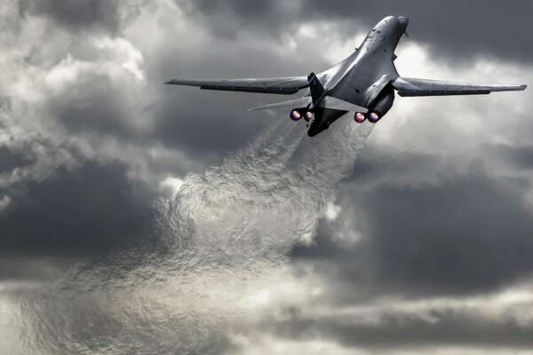 Bombardero estratégico supersónico va a despegar en los Estados Unidos