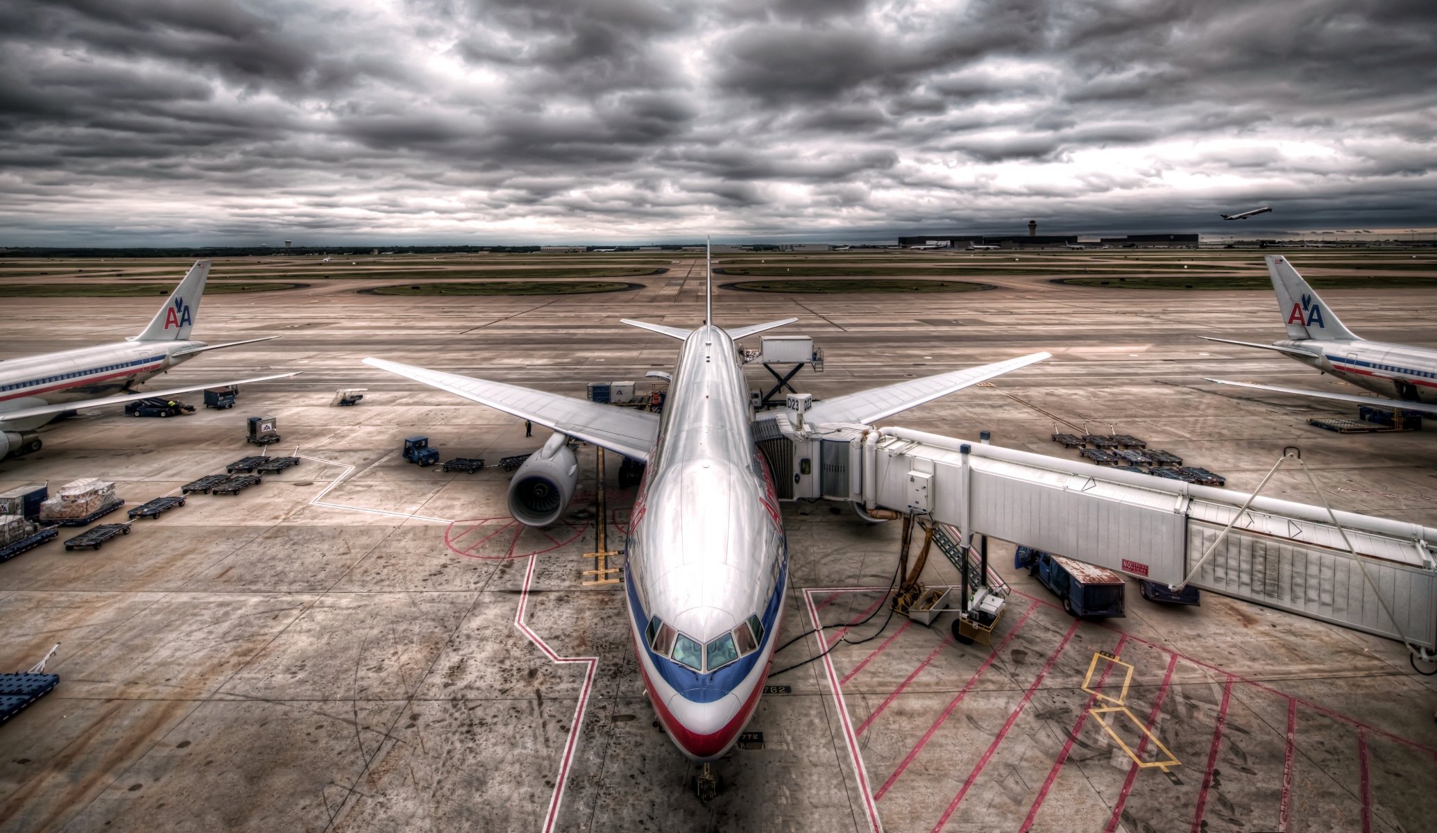 boeing plane aviation airport clouds rain wings airliner