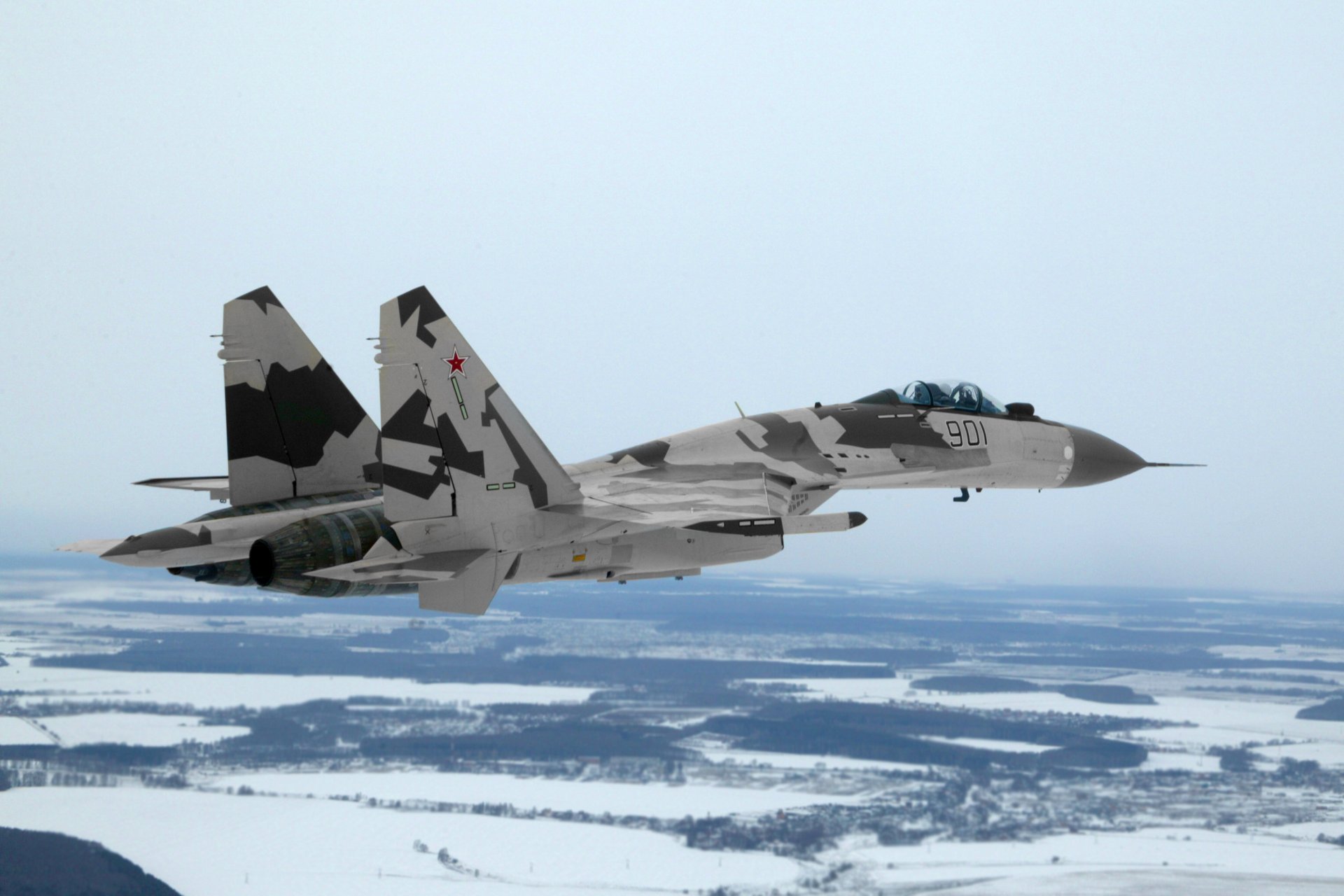 okb suchoj su-35 su-35 lot w powietrzu