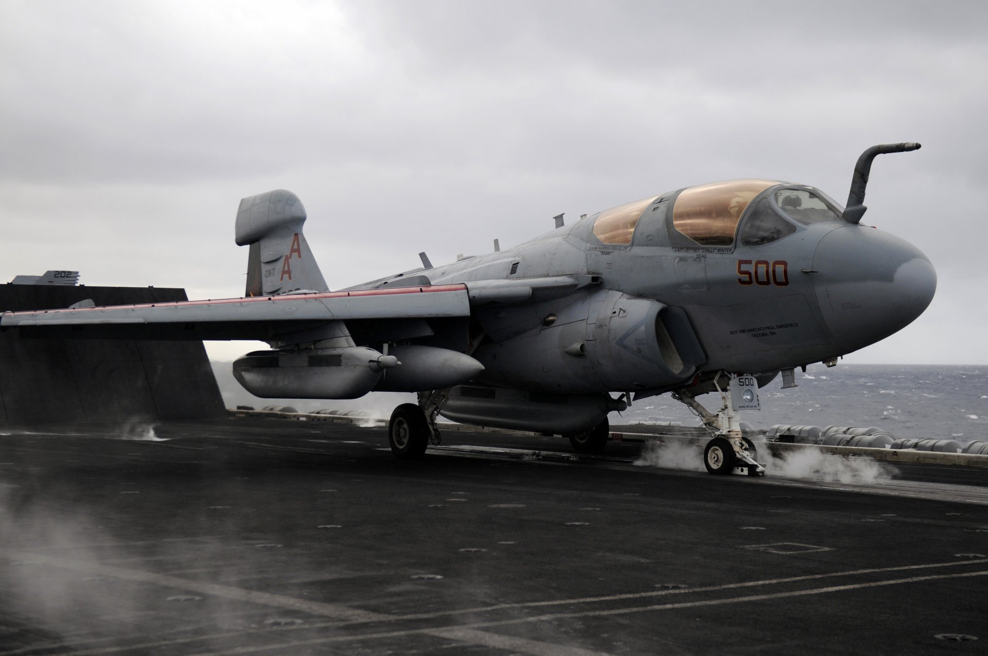 grumman ea-6b prowler aereo di coperta ew decollo da una portaerei carl vinson cvn 70