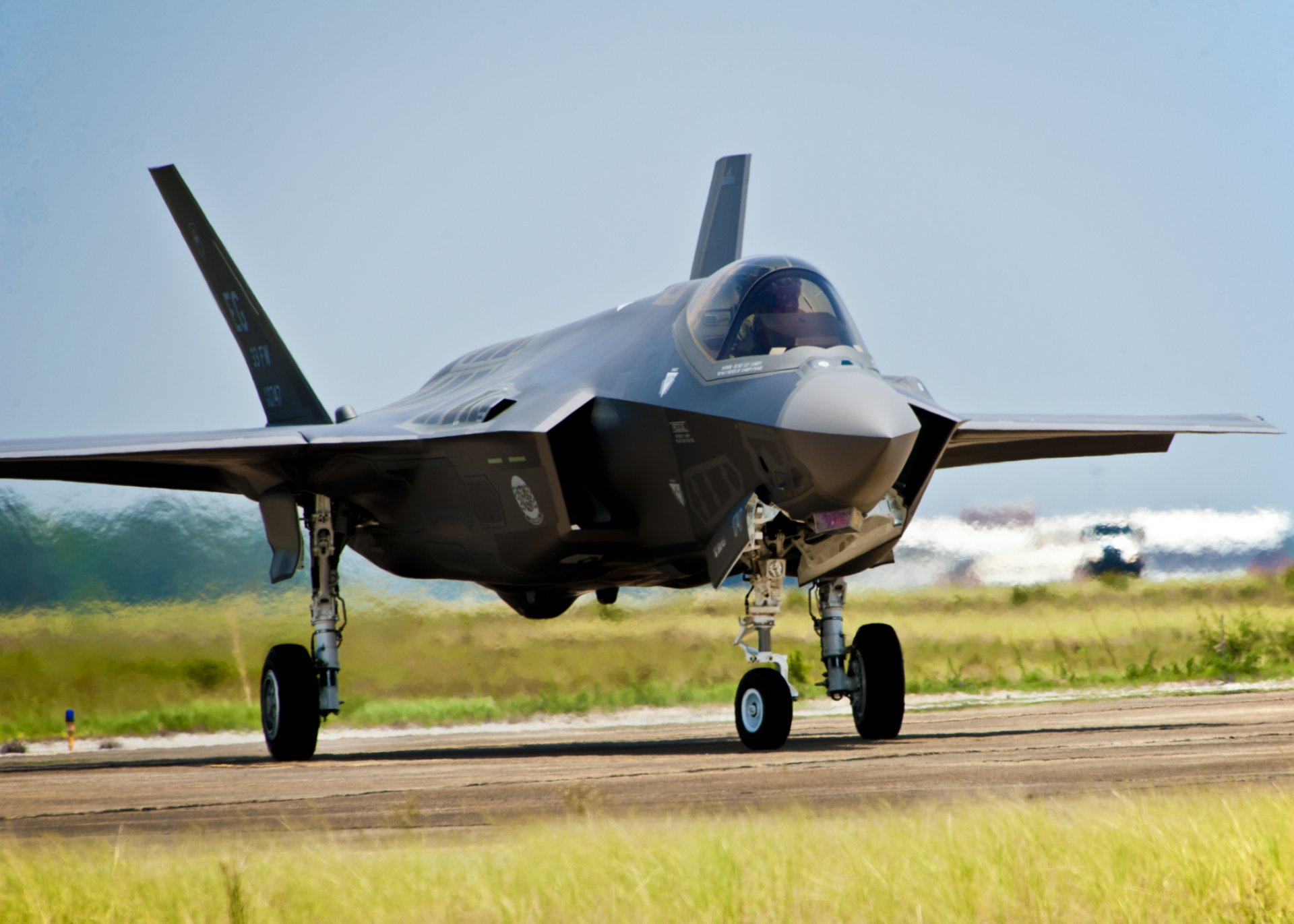 f-35 lightning ii fighter-bombers united states air force