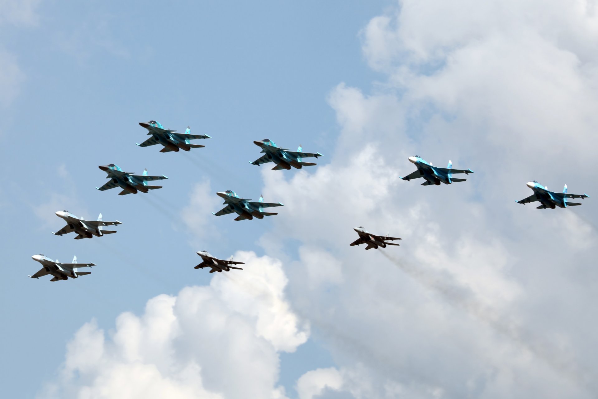 su-27 su-34 mig-29 avions air force russe