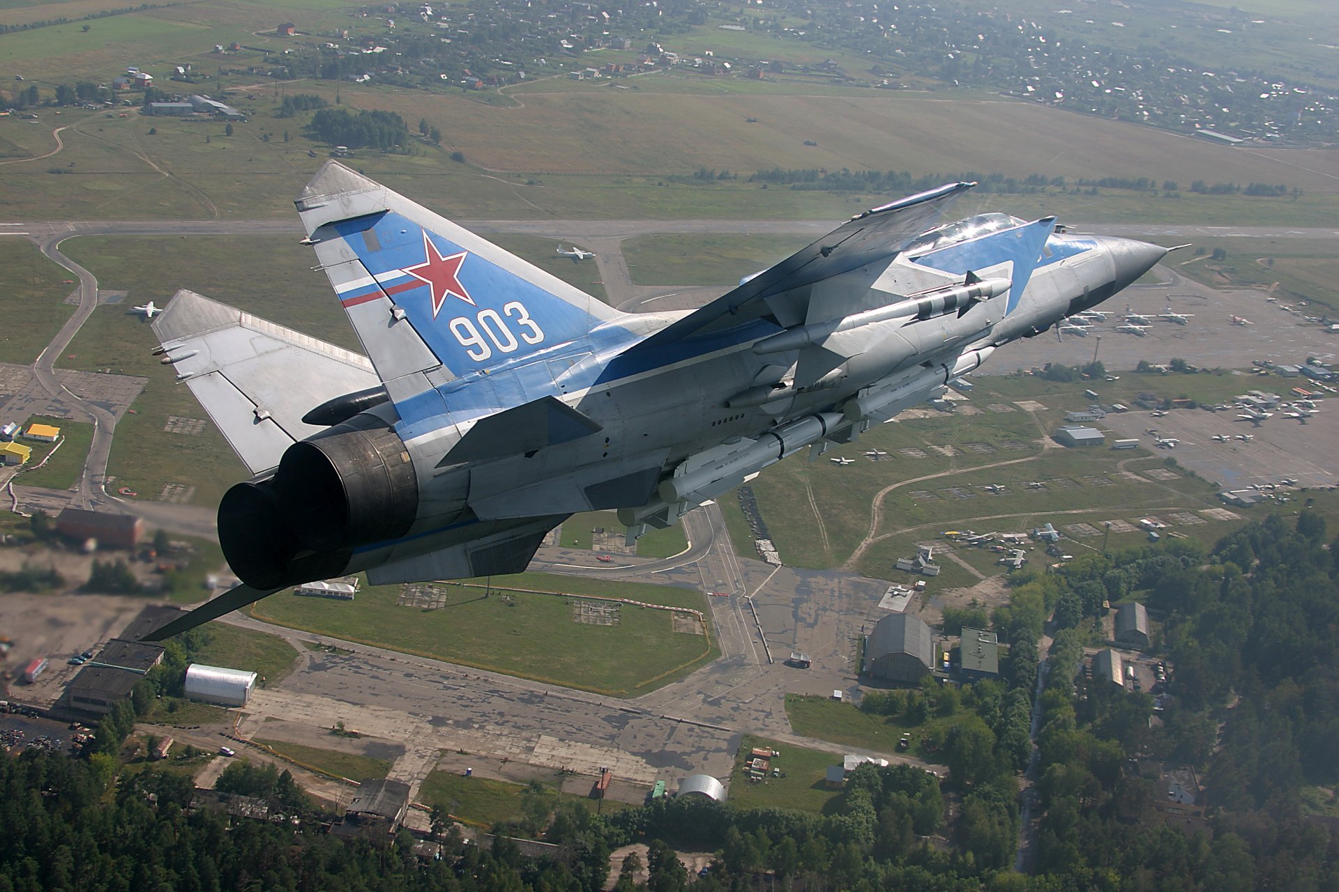 mig mig-31 avión caza interceptor