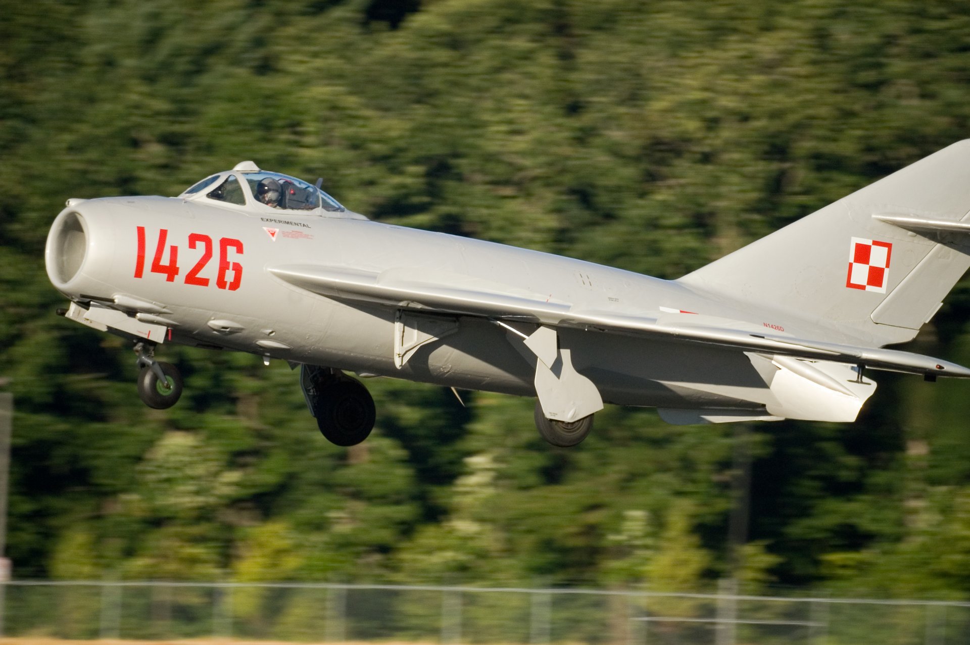 mig-17 chasseur à réaction soviétique