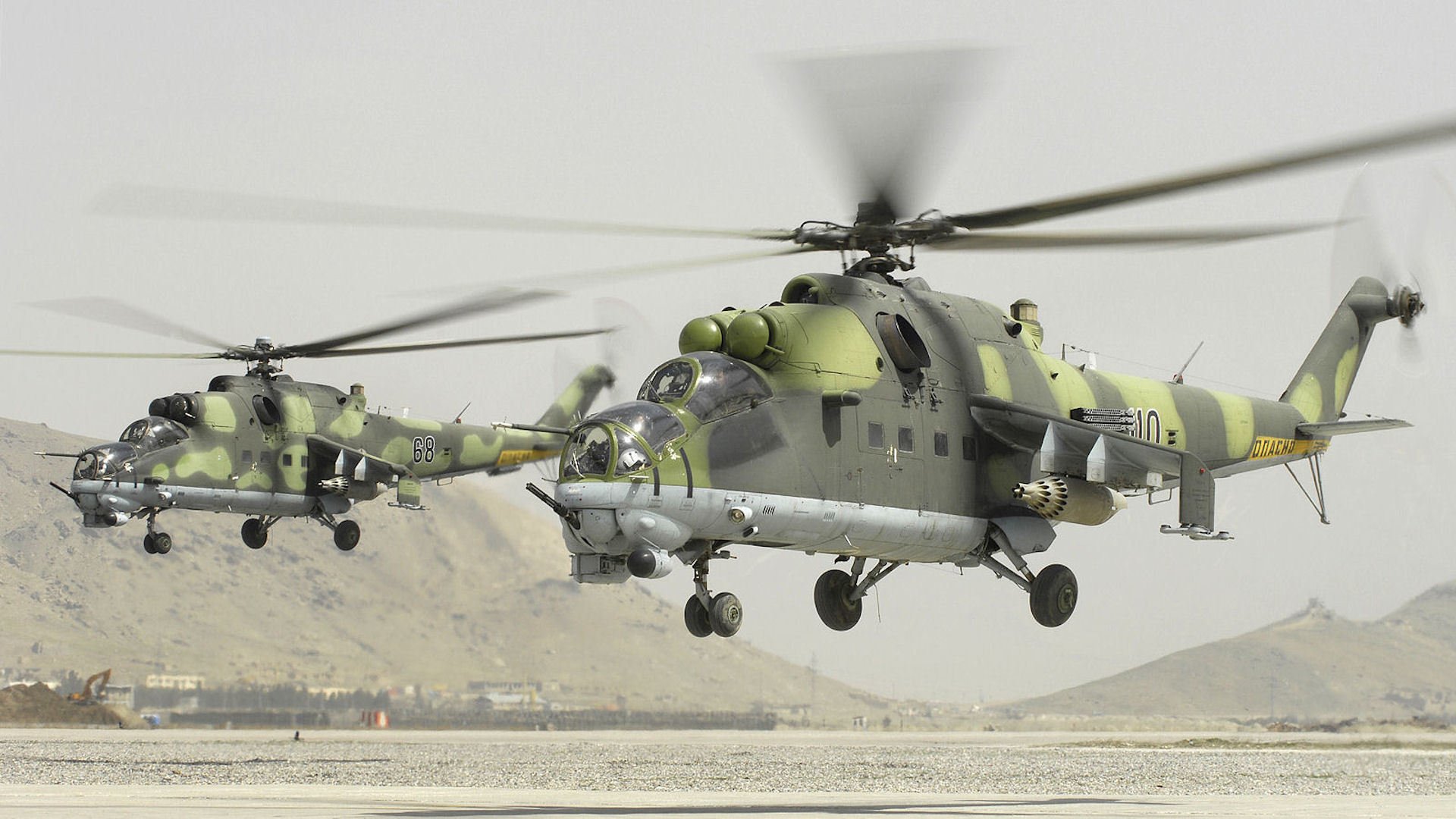 mi-24 hind sovietico trasporto e combattimento coccodrillo