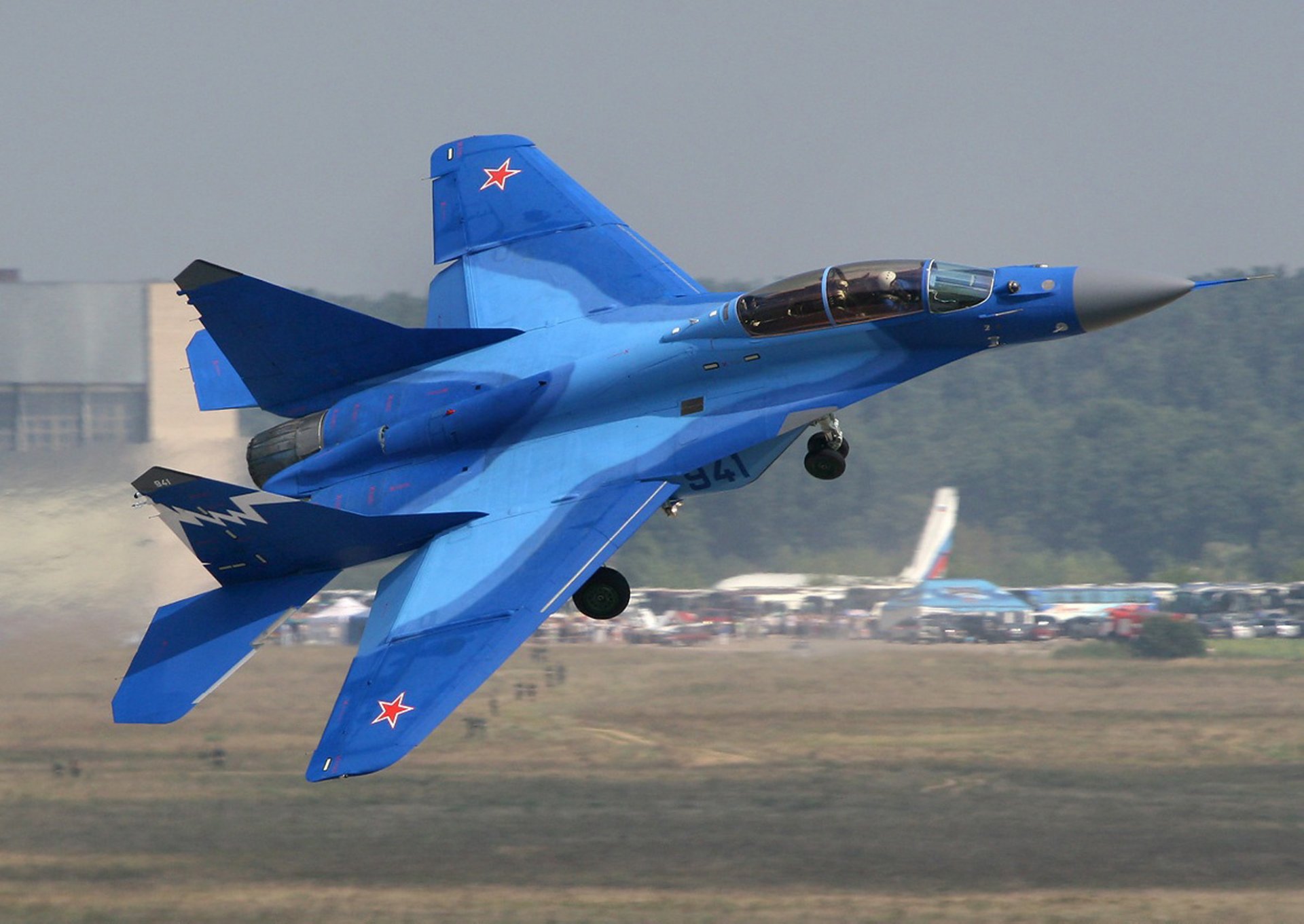 mig-29k giro caza aviación de cubierta