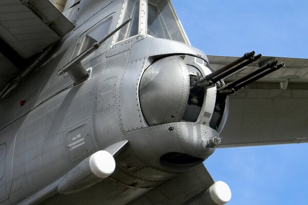 TU-85ms military cannon in action