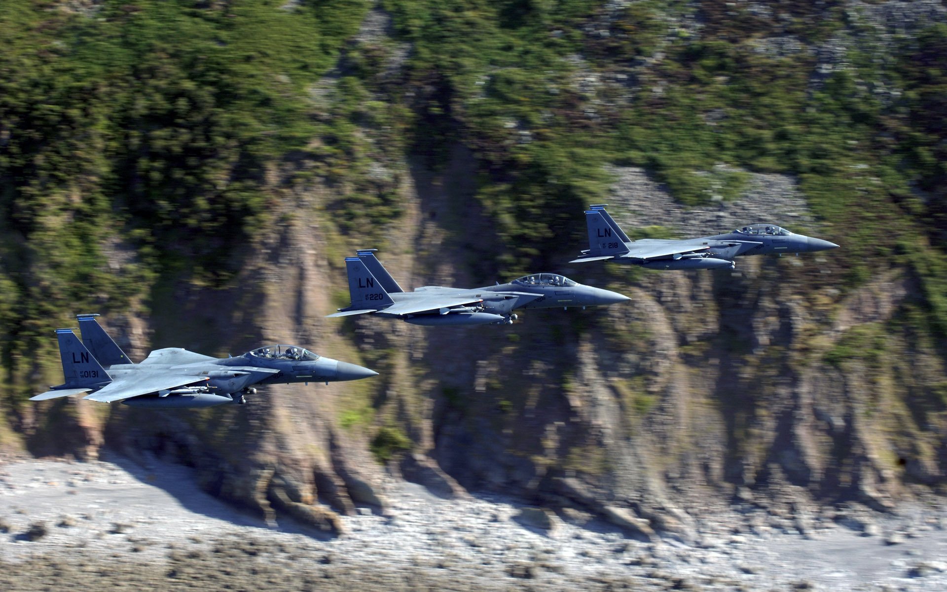 f-15 trichter glied felsen