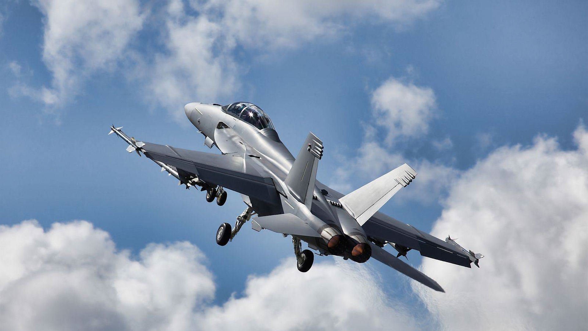 mcdonnell f / a-18 hornet hornet americano bombardiere da combattimento basato sul ponte