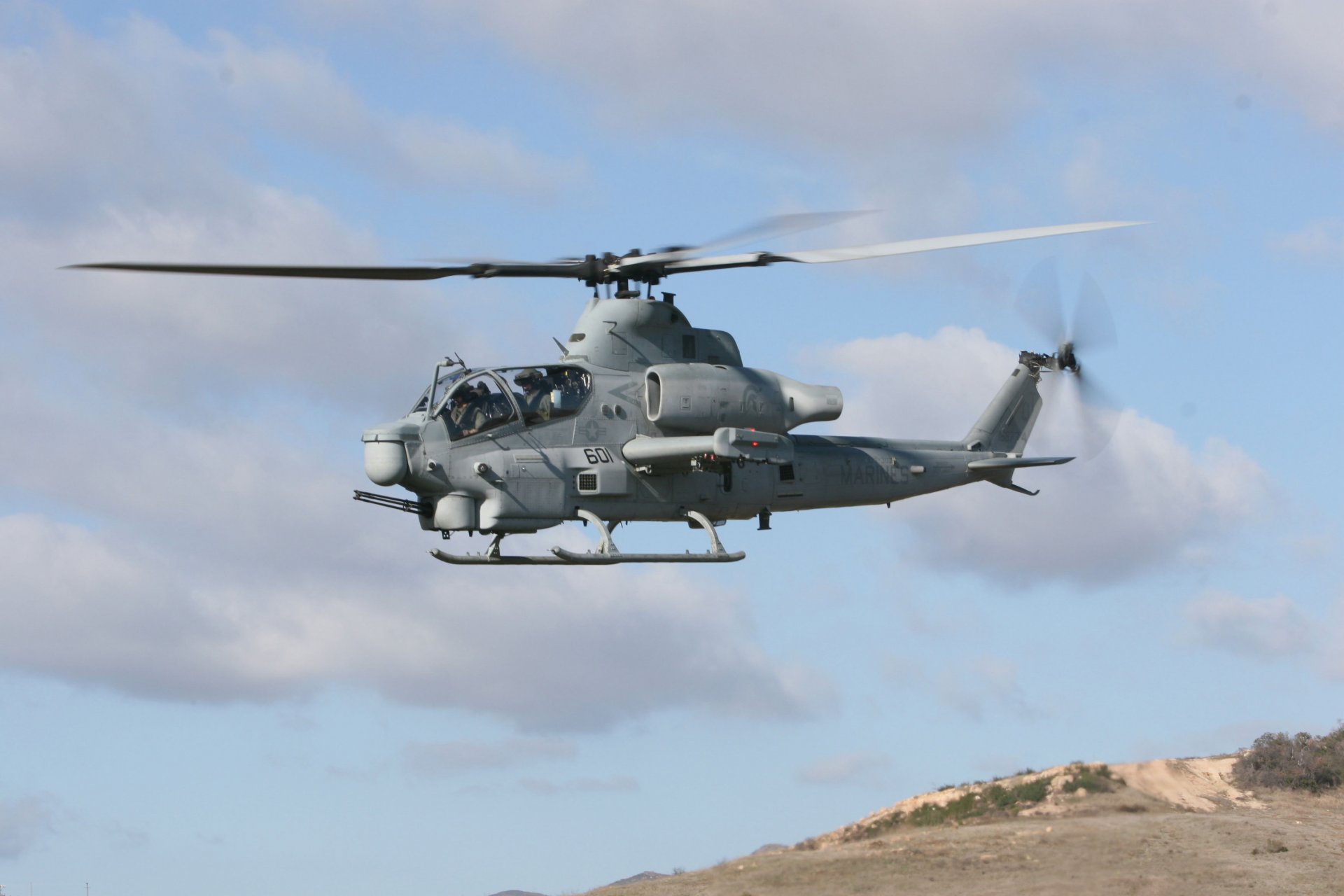 ah-1 viper-h ostrza chmury