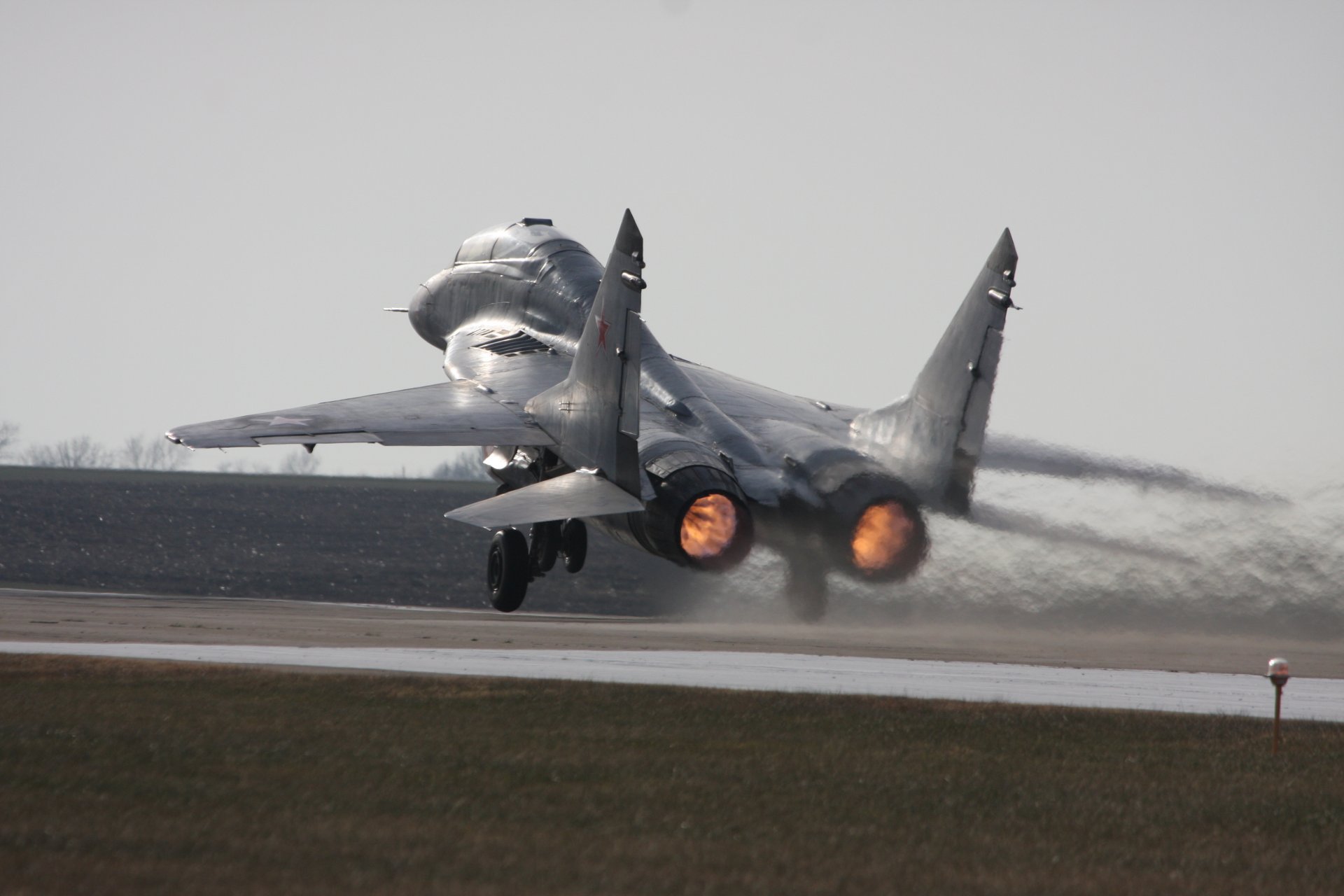 multi-purpose caccia mig-29 airfield velocità decollo foto