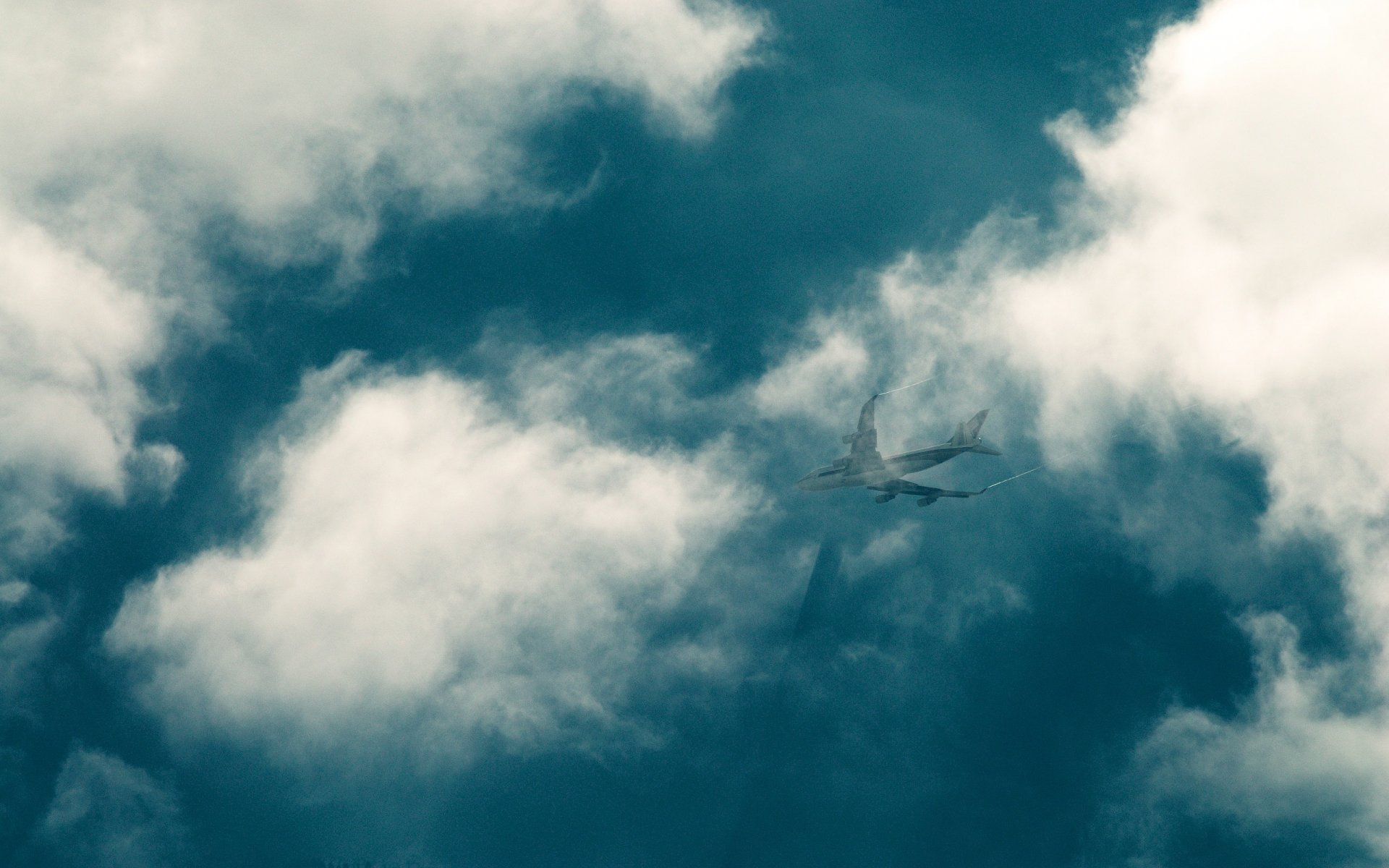 cielo nubes avión pluma