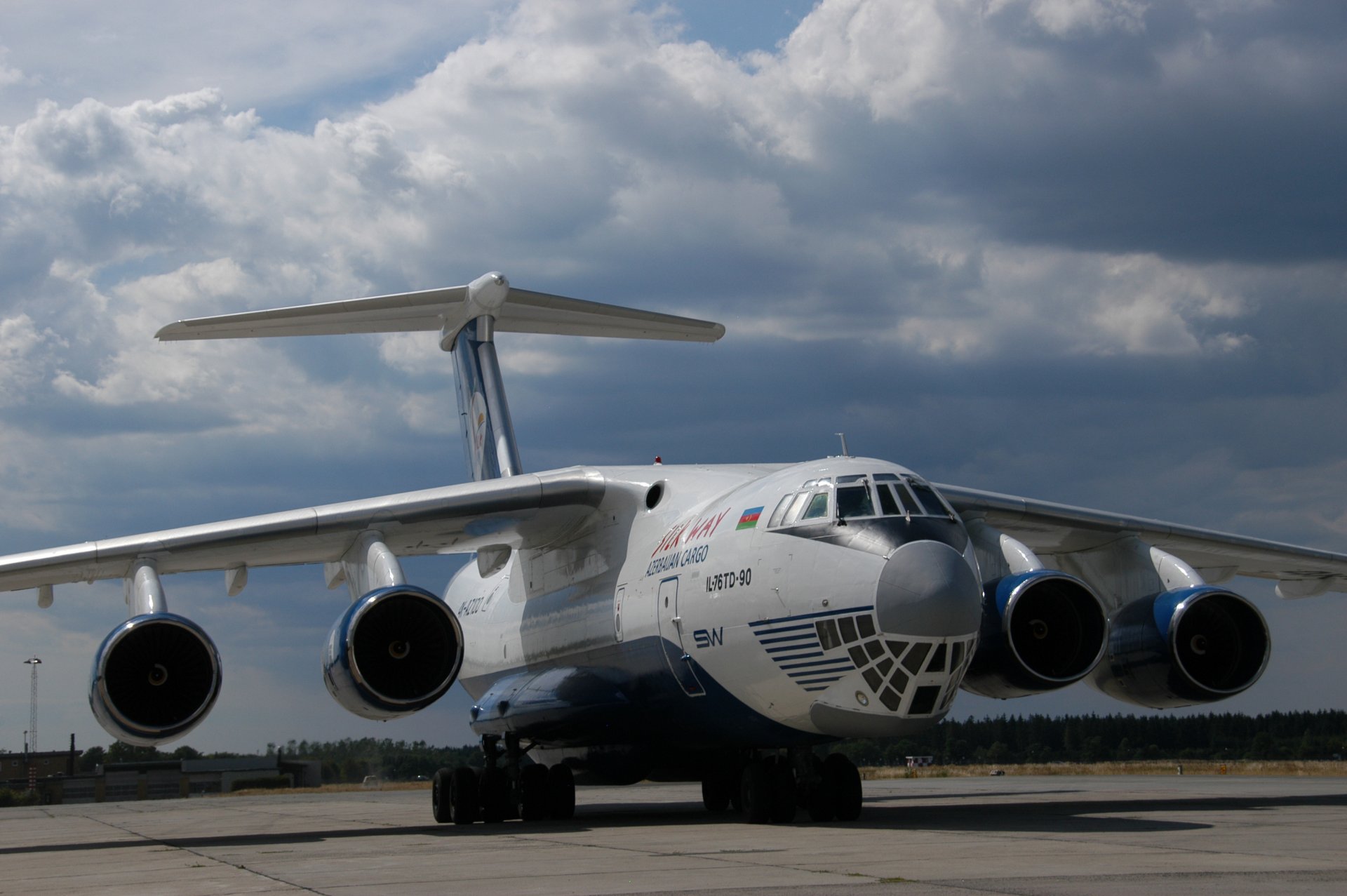 il-76 trasporto militare aereo aviazione cielo nuvole foto