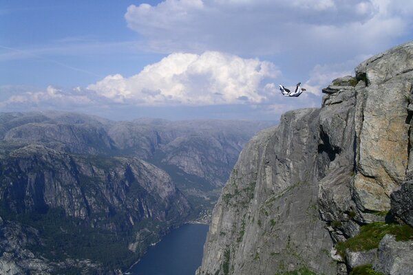 Salto nell abisso . Ispirazione per sempre