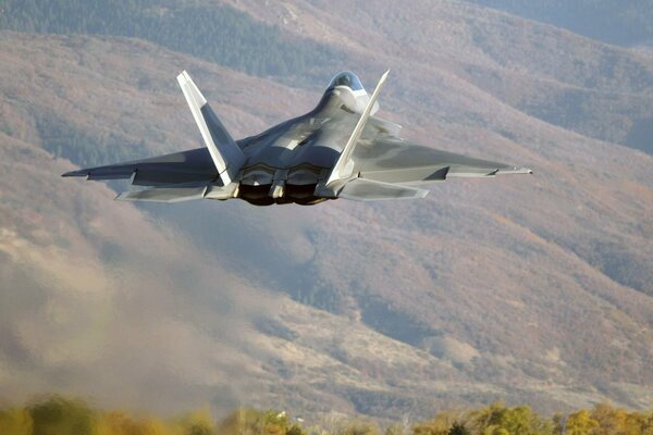 The fifth-generation multi-purpose Boeing fighter in flight