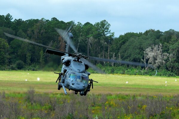 The new machine gun on the helicopter is set up