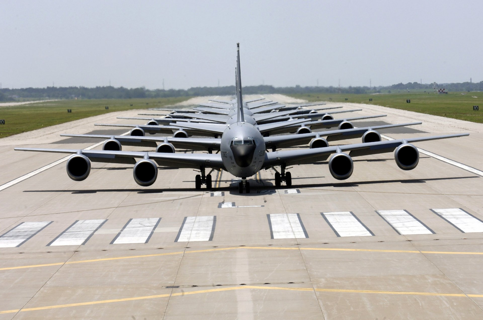 aviones de transporte estadounidenses pista de aterrizaje aeropuerto