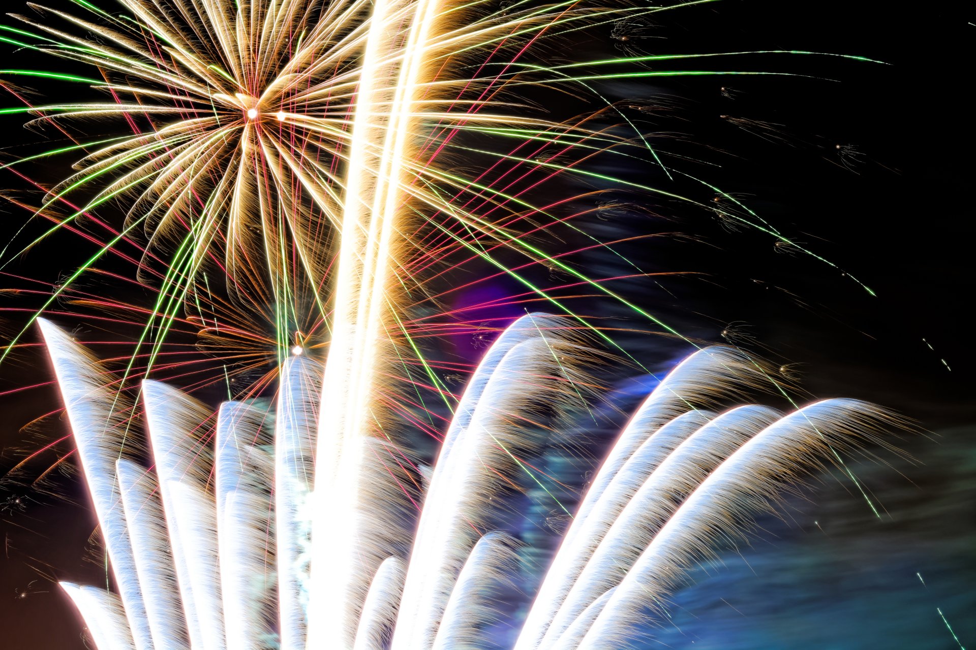 fireworks amazing israel years holiday party lanterns green red yellow boom blue night clouds launch