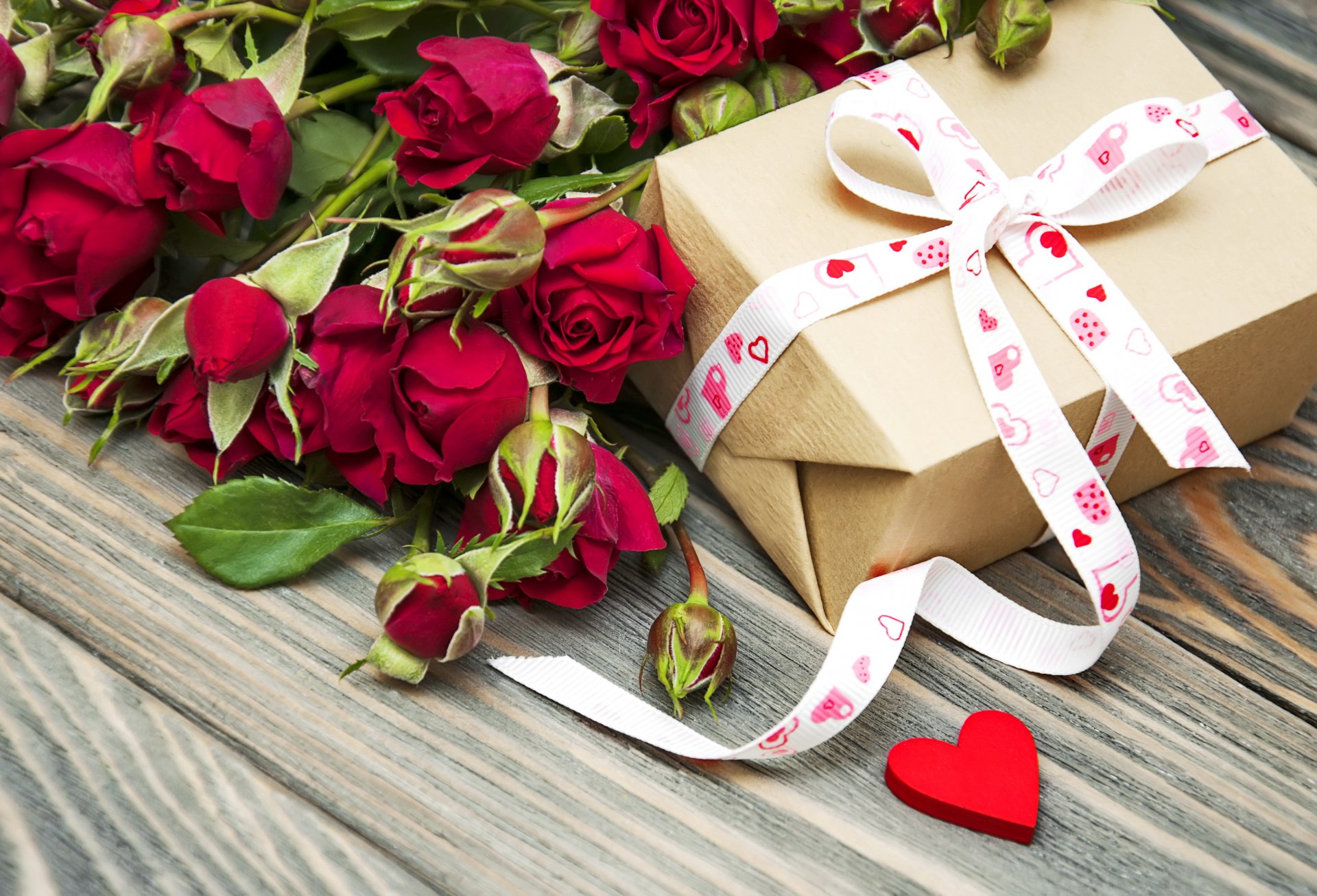 amor romántico regalo rosas ramo corazón