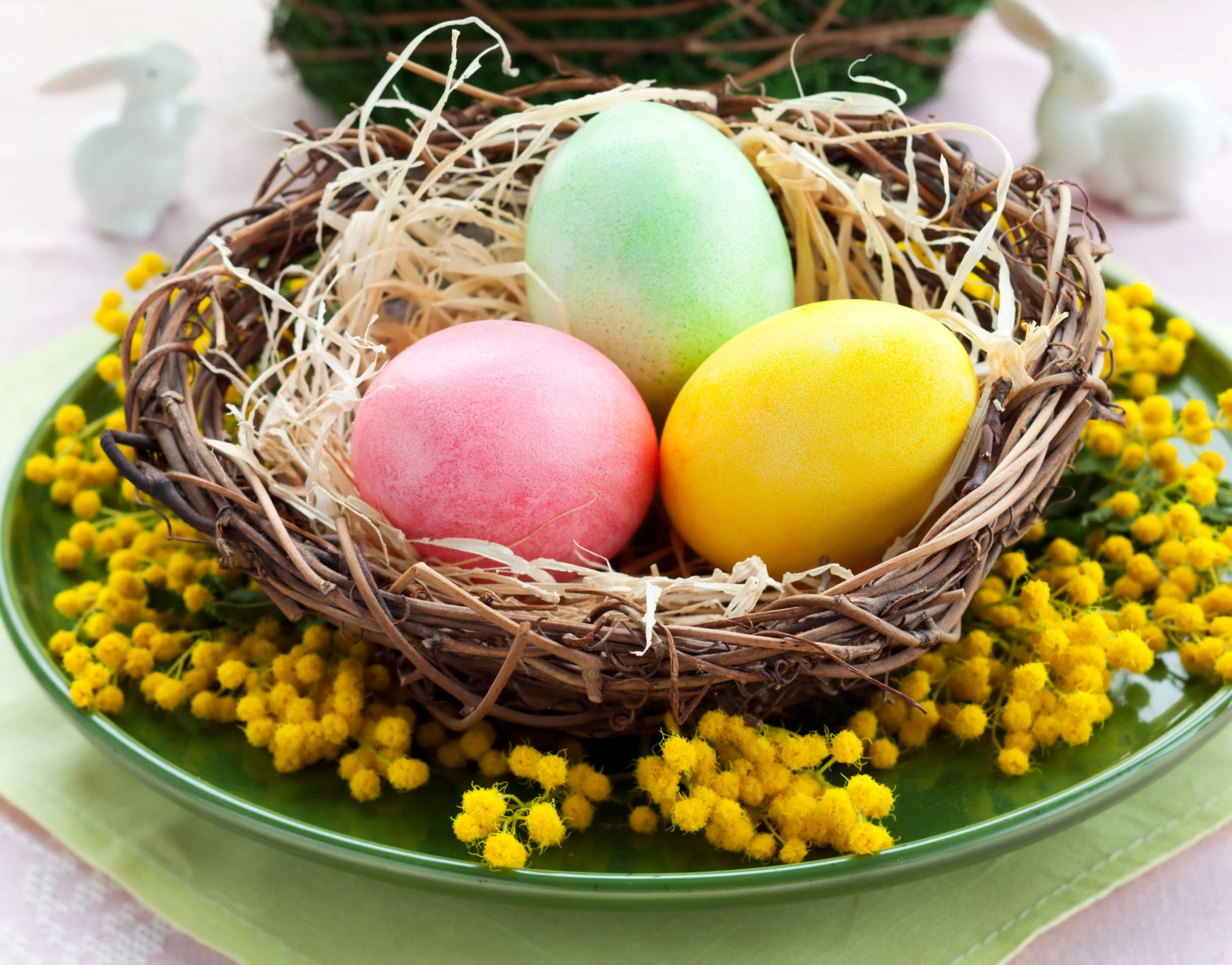 feiertag ostern mimosen eier korb foto