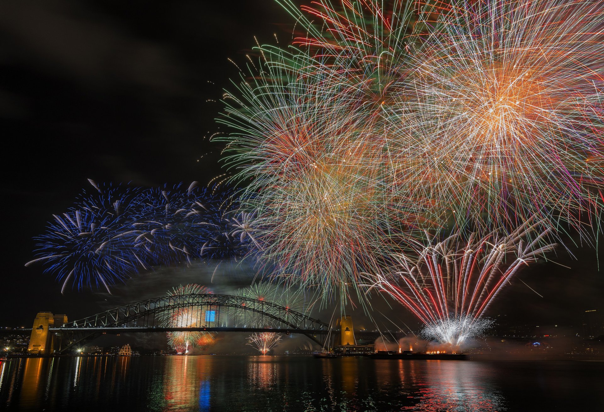 sydney australia noche luces fuegos artificiales 2015 puente del puerto puente