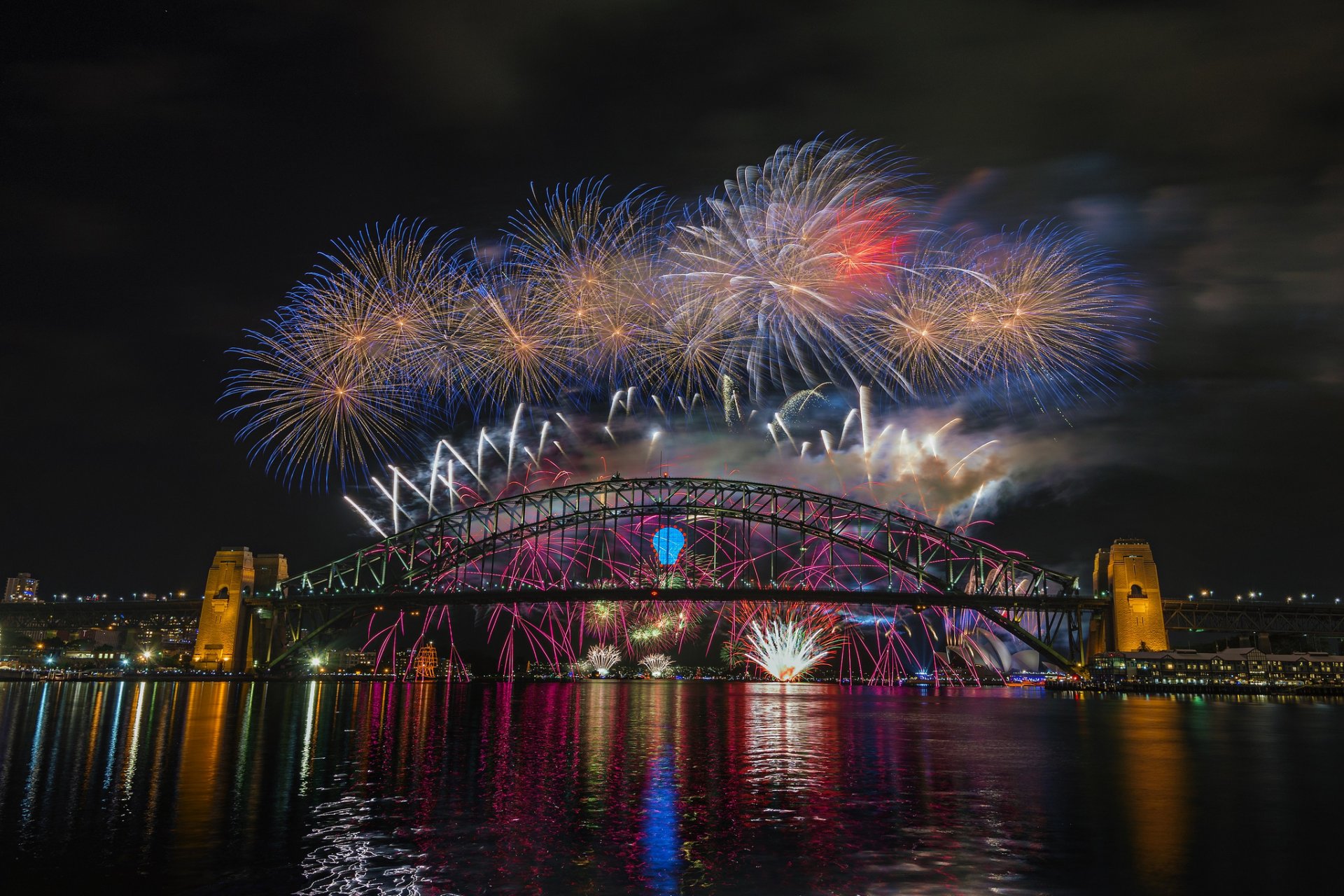 sydney australien stadt nacht lichter feuerwerk 2015 hafenbrücke brücke