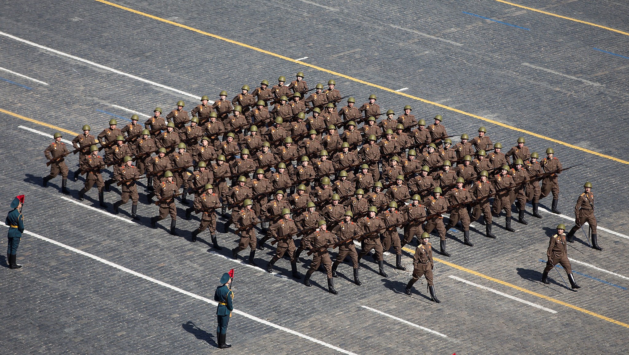 soldats seconde guerre mondiale uniforme jour de la victoire vacances place rouge défilé