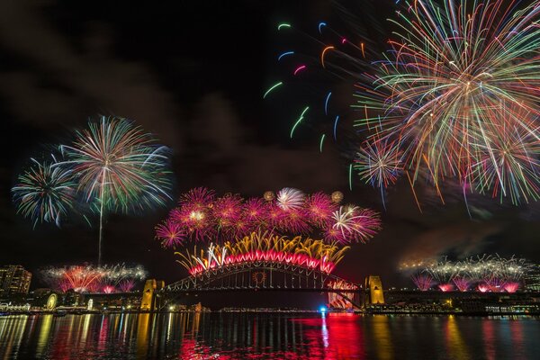 Fireworks in the Sydney night sky