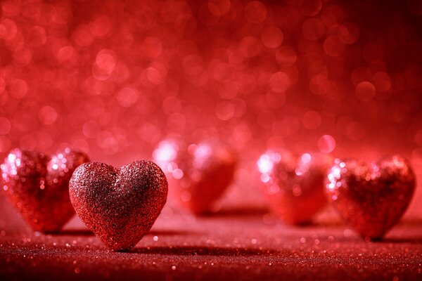 Red mood: Shiny hearts