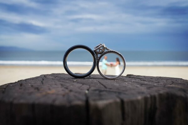 Photos of the rings of the bride and groom