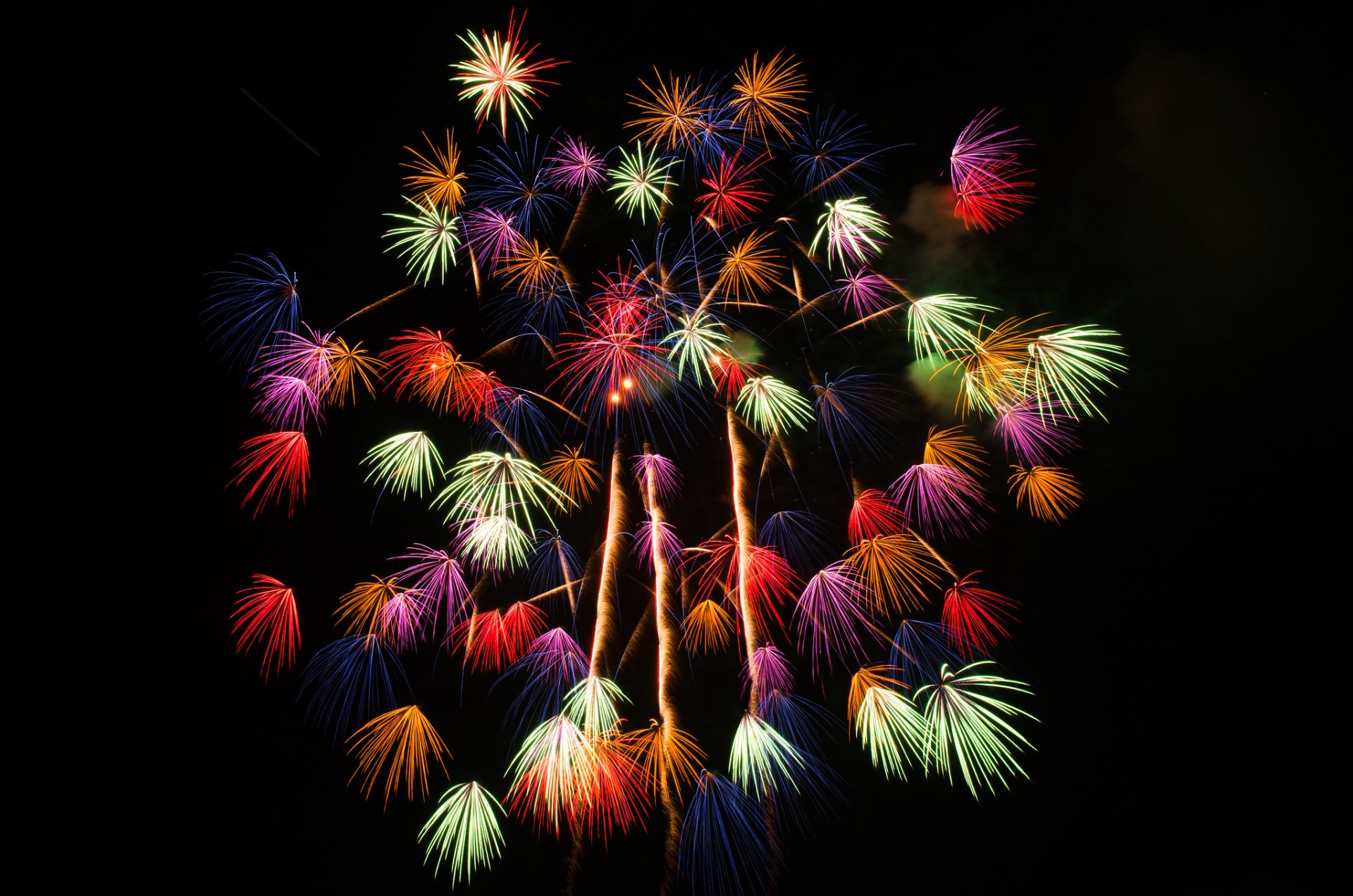 salut feux d artifice ciel lumières nuit
