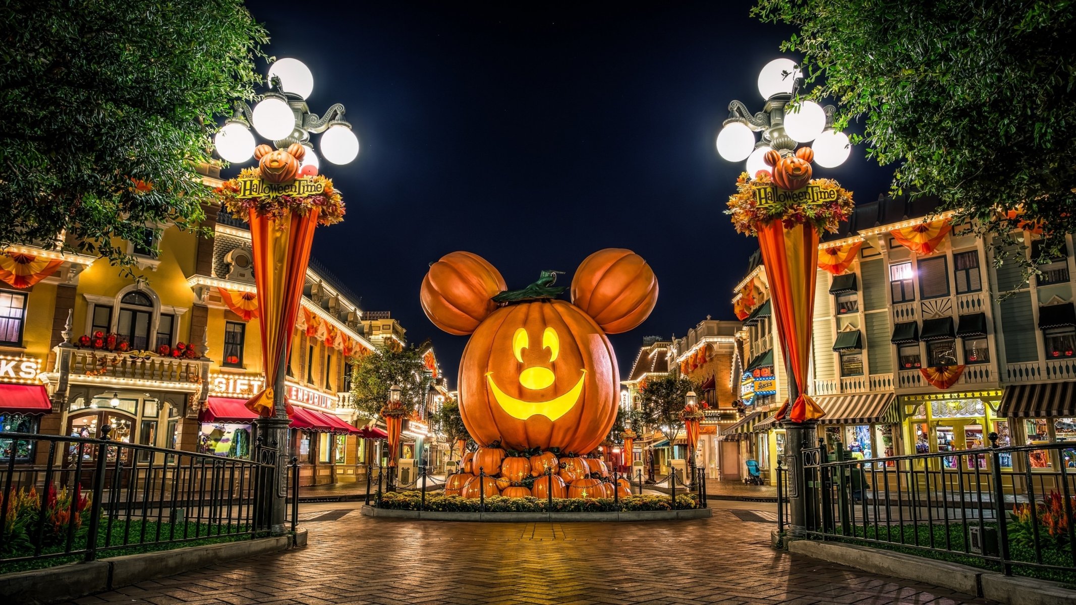 felice halloweens vacanze pumkins arancione di colore del mouse miki per