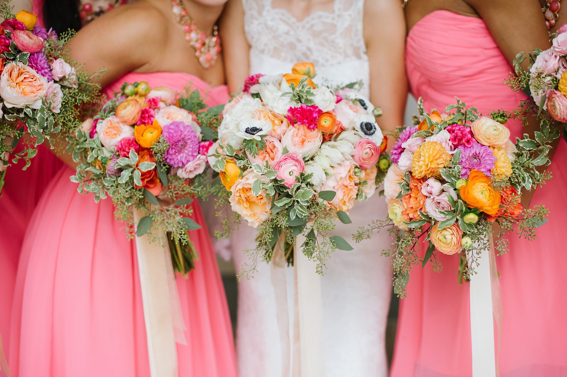 bouquets fleurs de mariage mariée demoiselles d honneur robe
