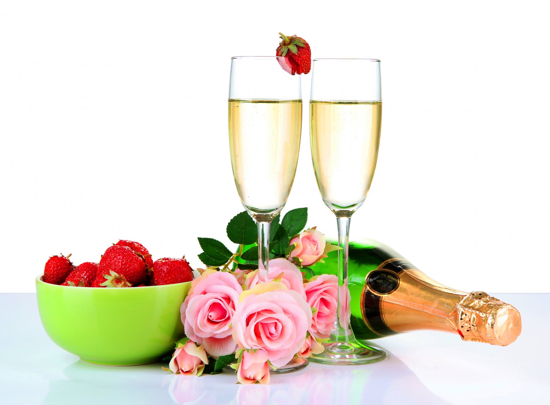 roses flower champagne glasses strawberry