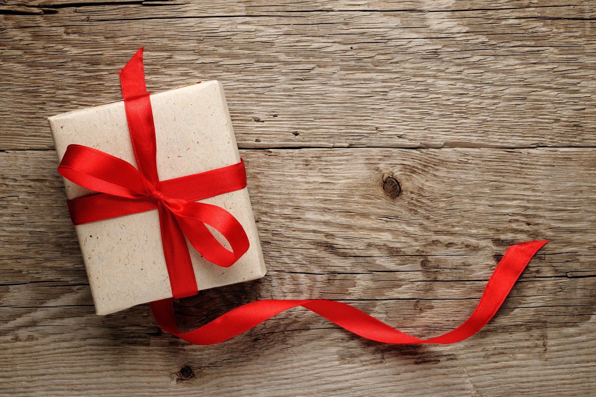 gift box ribbon wood lace