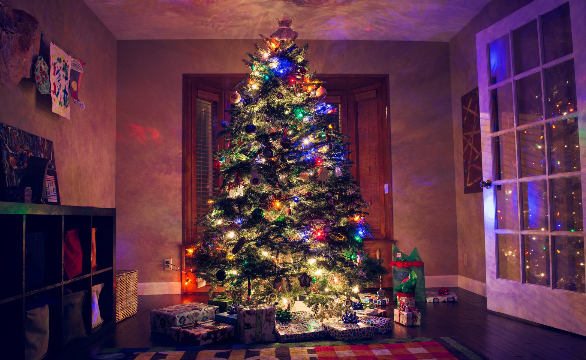 nouvel an chambre arbre de noël lumières