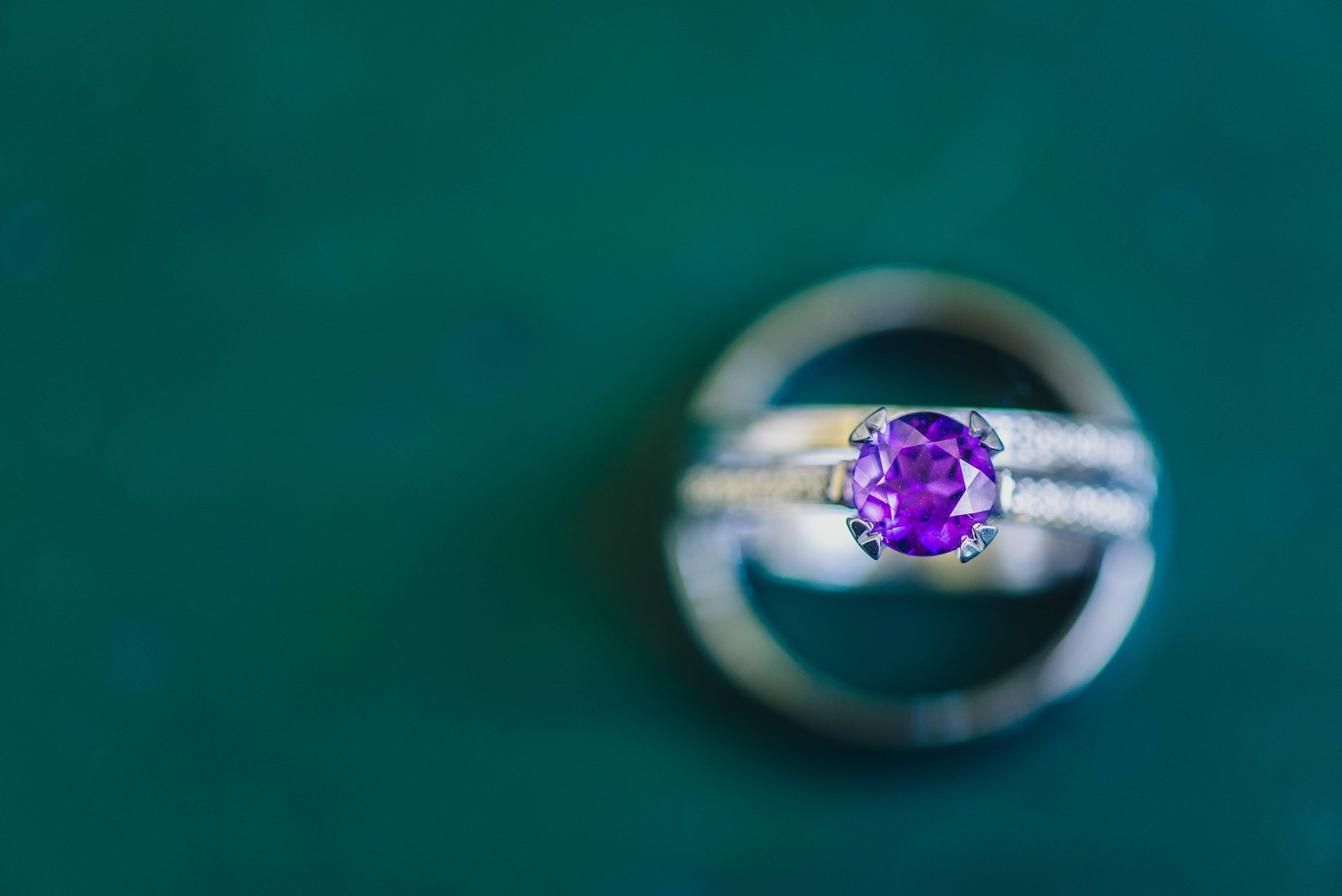 bague pierre violet lilas