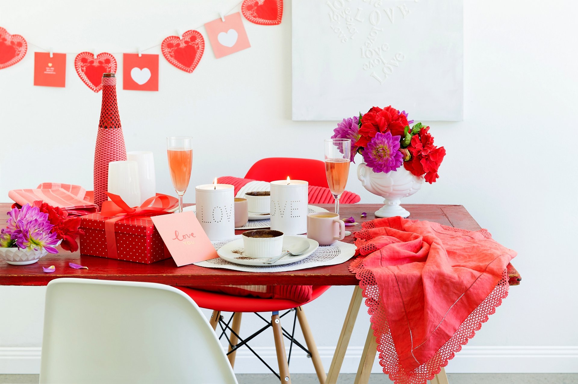 leisure love table decorations box gift coffee candles flowers holiday heart drink