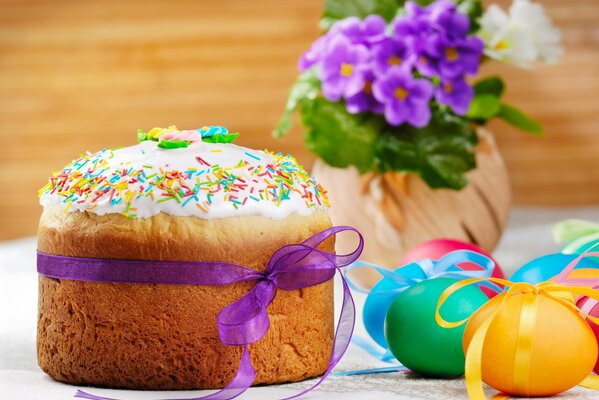 Pressentiment de la fête: gâteau pour Pâques