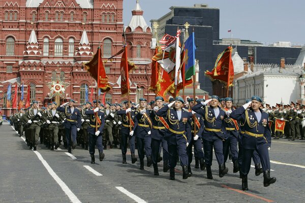Marche en l honneur du jour de la Victoire