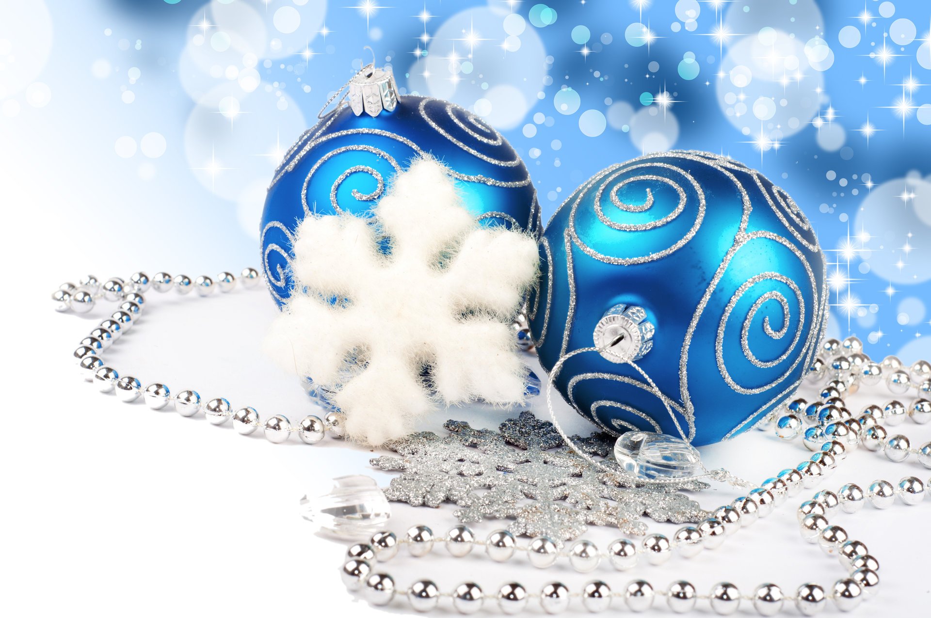 buon natale capodanno palloncini blu decorazioni bokeh lanterne collana gioielli diamanti fiocco di neve luce diamanti