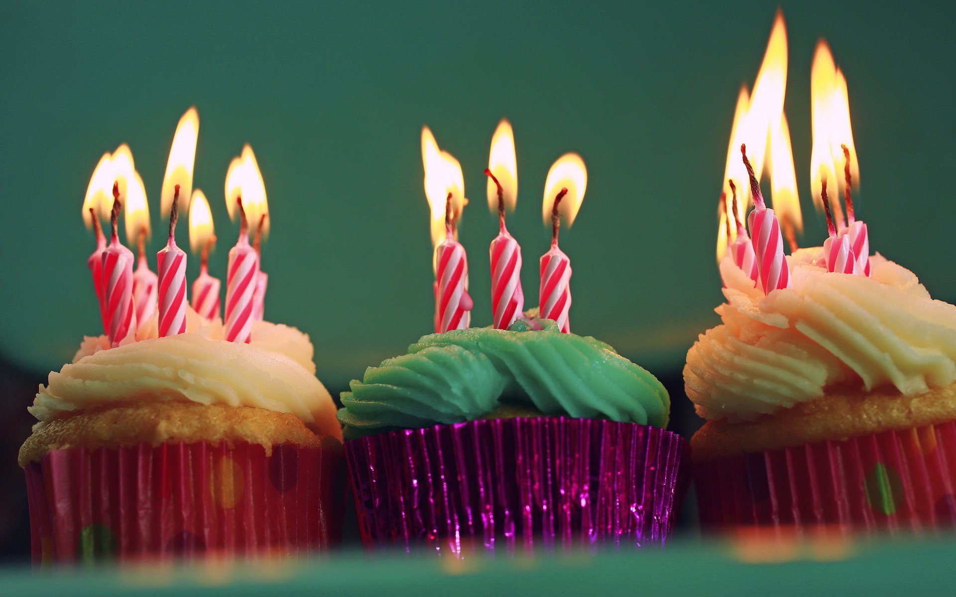 glücklich geburtstag muffins